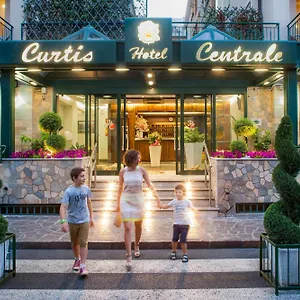 https://hotel-curtis-centrale.hotelitalianriviera.com